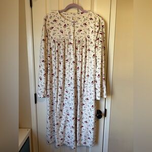 Aria Collection Cream Nightgown with Cardinals Size XL